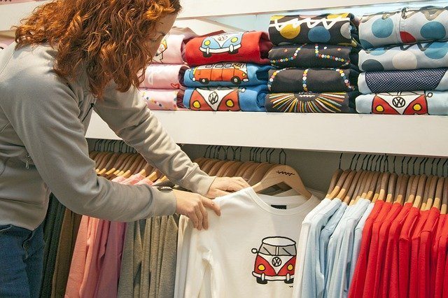 t-shirt-2351761_640